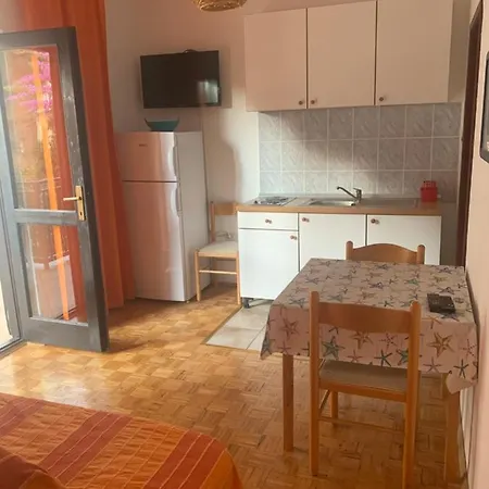 Summer Apartment Podgora (Split-Dalmatia)