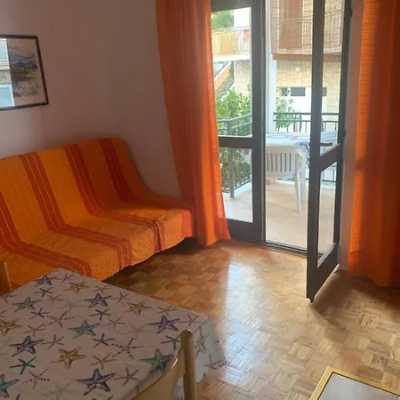 Summer Apartment *